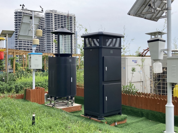 多多28走进河南某高校智慧农业工程技术研究中心