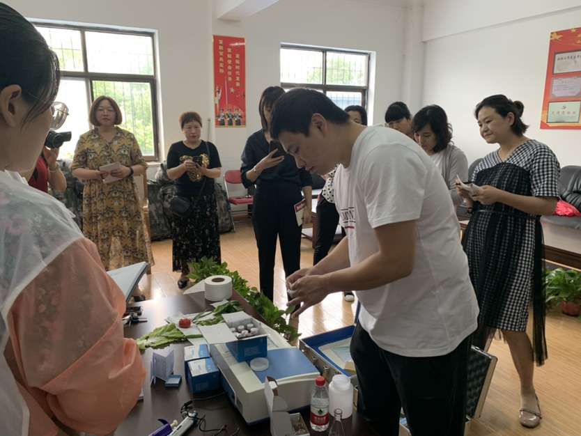 多多28技术人员在驻马店进行操作培训