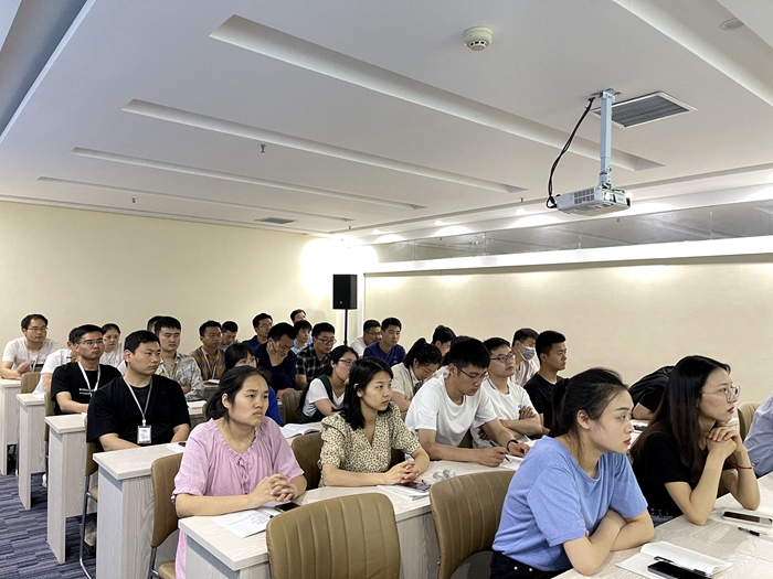 以学促思凝心聚力——多多28开展食品安全类产品培训