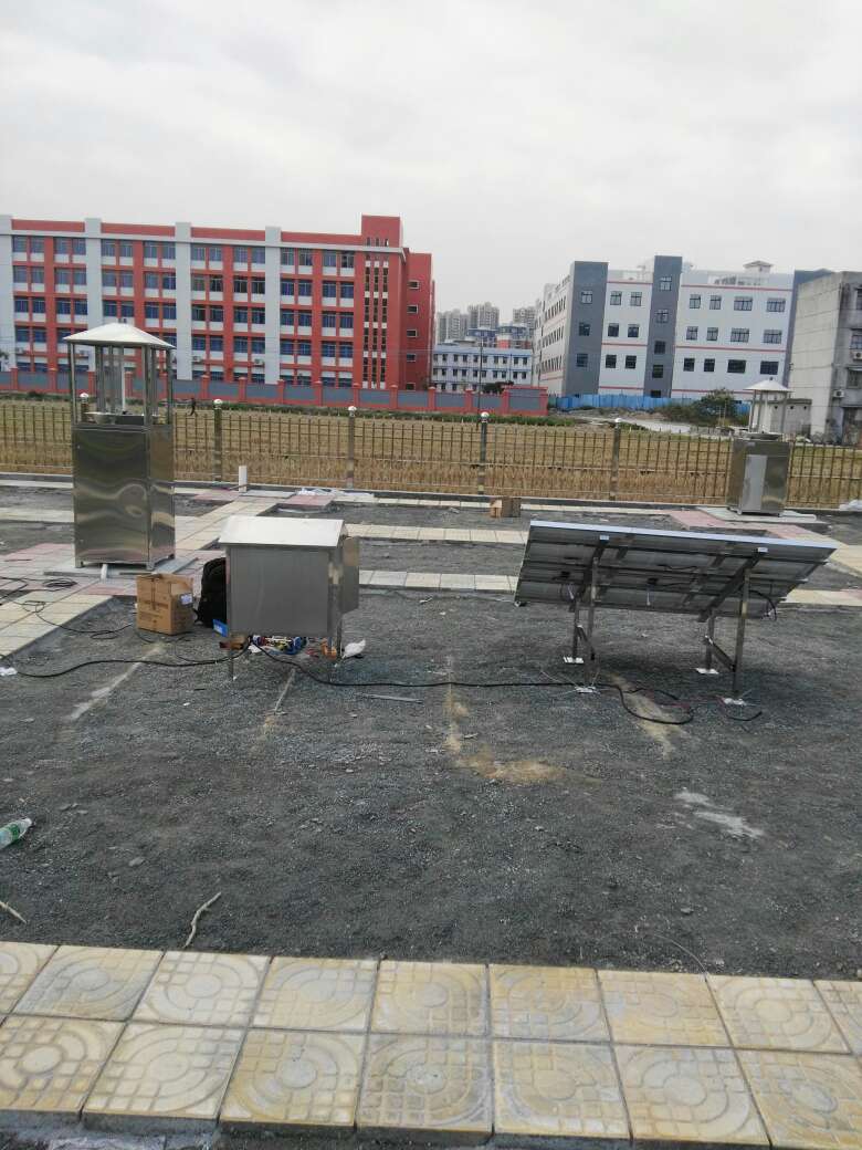  广东江门运用多多28太阳能虫情测报灯防治害虫