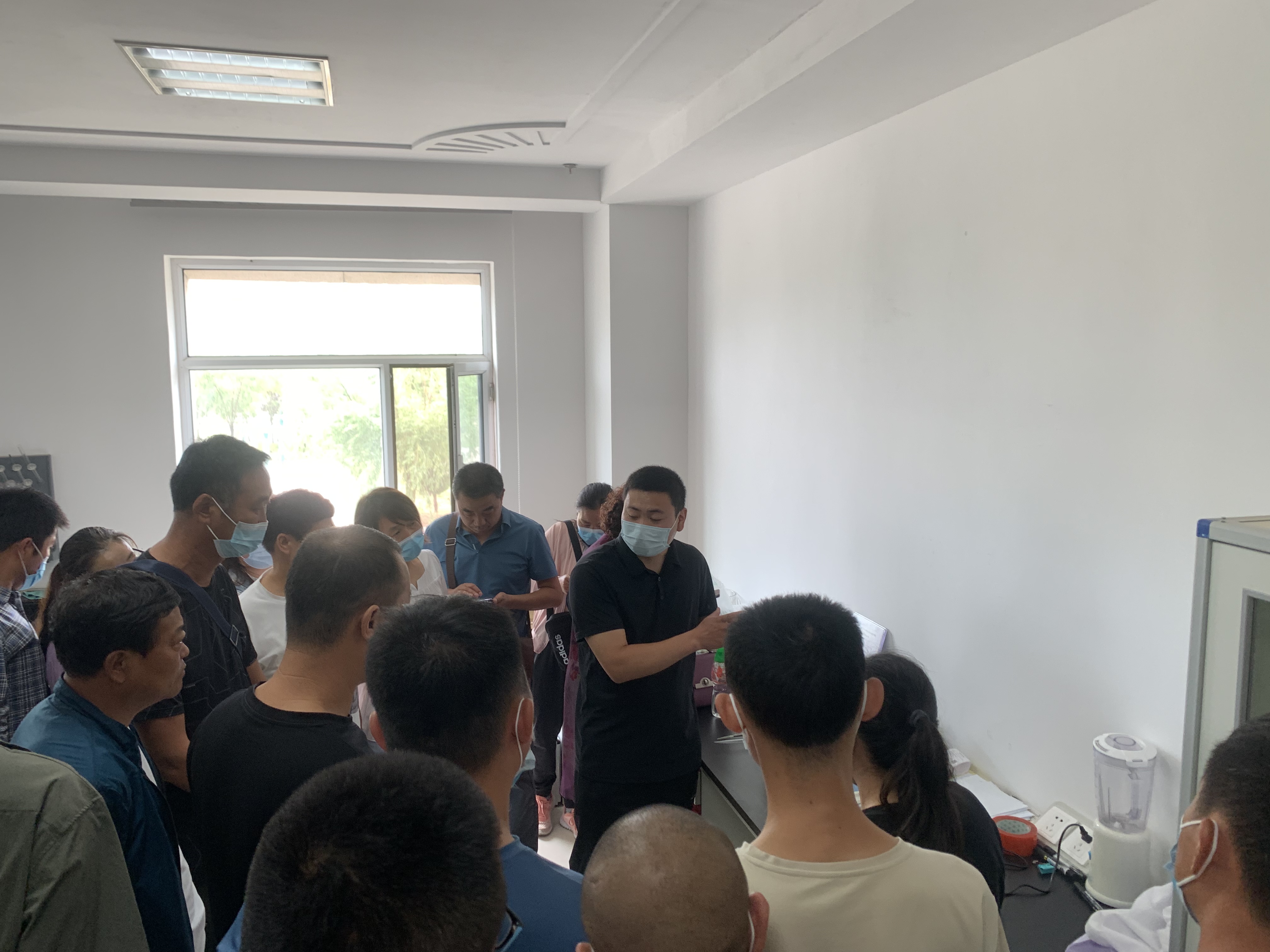 多多28技术人员远赴内蒙古阿拉善左旗开展产品培训
